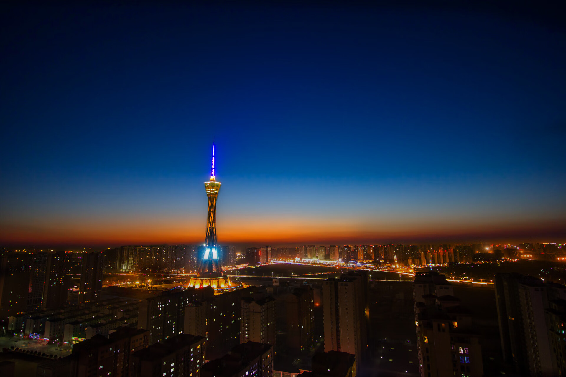 德甲多变战术带来无限可能,精彩场面不断涌现,德甲多特蒙德比赛直播